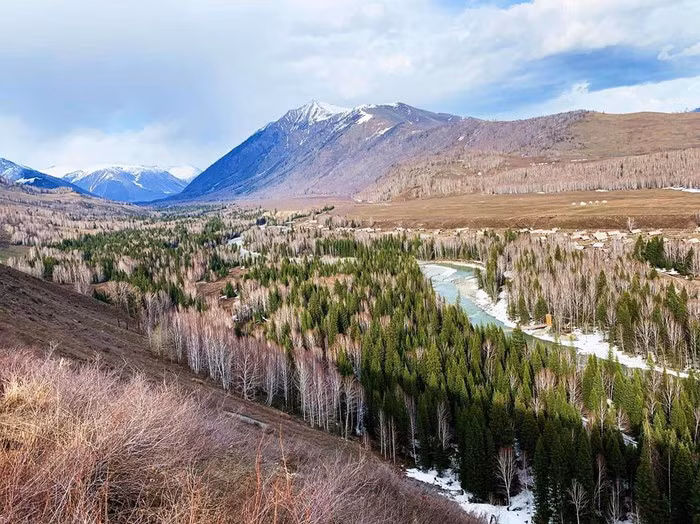 Khám phá vẻ đẹp Tân Cương, nơi sản sinh các "tuyệt sắc giai nhân" ảnh 4