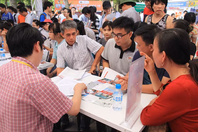 Phụ huynh cũng cần được hướng nghiệp