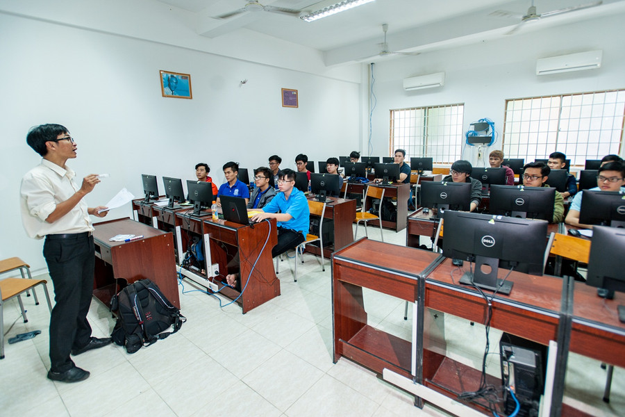 Đội ngũ giảng viên ngành CNTT buộc phải thay đổi, chuẩn hóa để đáp ứng những thay đổi của cuộc CMCN 4.0