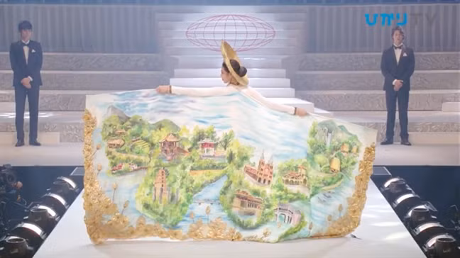 Dai dien Venezuela dang quang ‘Hoa hau Quoc te 2018’ dung ngay sinh nhat