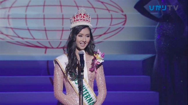 Dai dien Venezuela dang quang ‘Hoa hau Quoc te 2018’ dung ngay sinh nhat