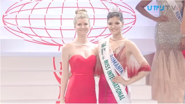 Dai dien Venezuela dang quang ‘Hoa hau Quoc te 2018’ dung ngay sinh nhat