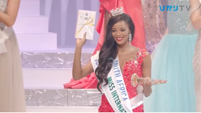 Dai dien Venezuela dang quang ‘Hoa hau Quoc te 2018’ dung ngay sinh nhat