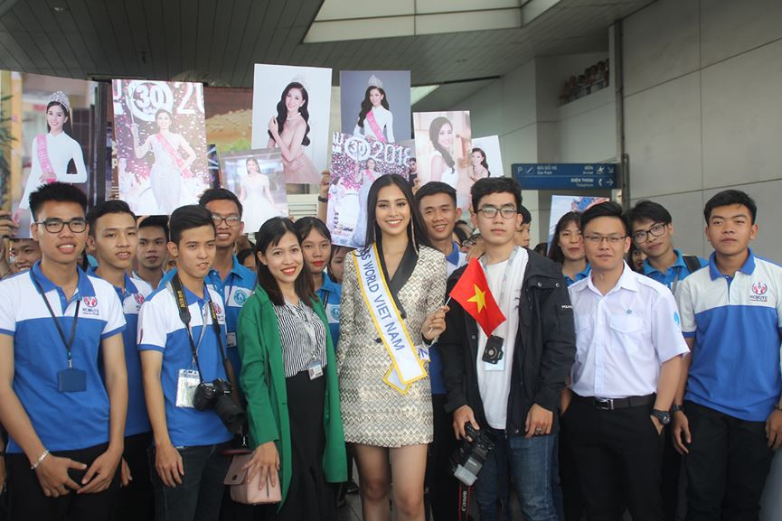 Trần Tiểu Vy rạng rỡ lên đường chinh chiến Miss World 2018 ảnh 5 Hoa hậu Trần Tiểu Vy lên đường dự thi Miss World - ảnh 5
