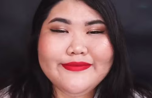 hot girl mạng bị dọa giét sau khi tay trang dẻ lọ mạt mọc hinh anh 1