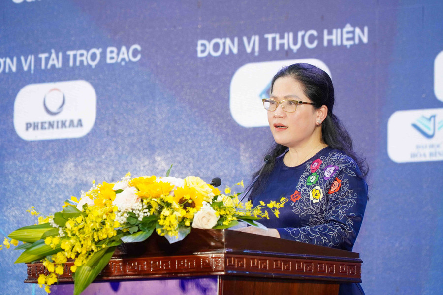 Thứ trưởng Nguyễn Thị Kim Chi đánh giá cao về công tác tổ chức Ngày hội. Thứ trưởng Nguyễn Thị Kim Chi đánh giá cao về công tác tổ chức Ngày hội.