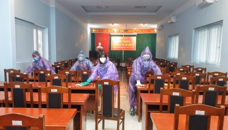 Học sinh nghỉ học vì Corona, thầy cô tăng cường hỗ trợ