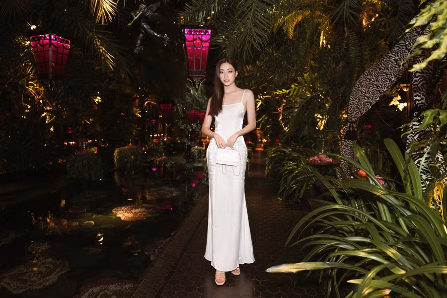 Hoa hậu Lương Thuỳ Linh.