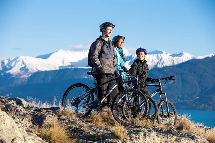 Cơ hội khám phá đất nước, con người New Zealand
