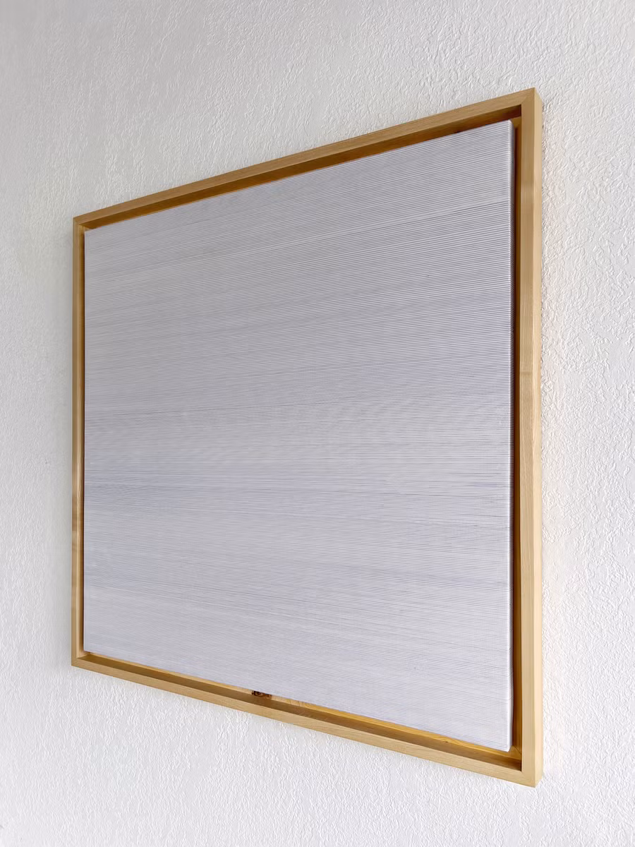 Mỗi tác phẩm của Ngạc lâm Vũ là một thông điệp dí dỏm hài hước và đầy châm biếm.