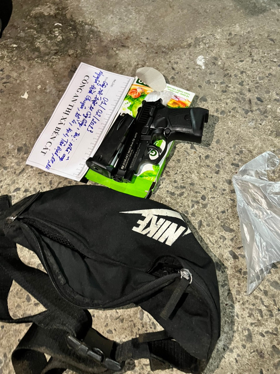 Tang vật công an thu được.