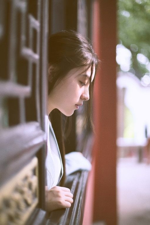 Đàn bà kiểu này sinh ra đã MANG SẴN MỆNH KHỔ, hôn nhân lục đục, cả đời không được chồng trân trọng