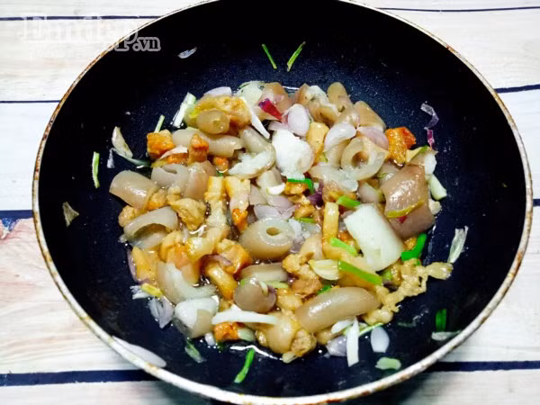 Da heo kho tóp mỡ giản dị mà trôi cơm đến không ngờ