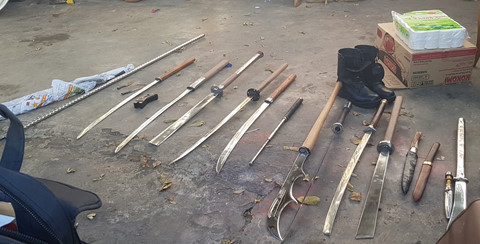 Phát hiện cả "kho" đao kiếm ở ngôi nhà xảy vụ giết bạn nhậu, phi tang xác ở đèo Đaguri ảnh 1 giet_nguoi_phi_tang_xac
