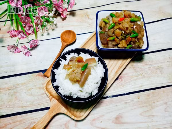 Da heo kho tóp mỡ giản dị mà trôi cơm đến không ngờ