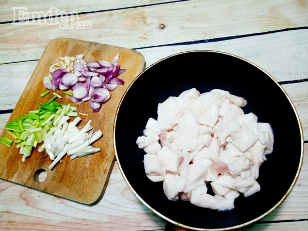 Mẹo kho da heo tóp mỡ chuẩn vị ngày xưa ngon ngất ngây, đưa cơm ngày lạnh ảnh 3 Da heo kho tóp mỡ giản dị mà trôi cơm đến không ngờ