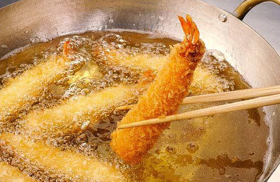 Nhiều người Việt đang hàng ngày nấu ăn gây ung thư mà không biết
