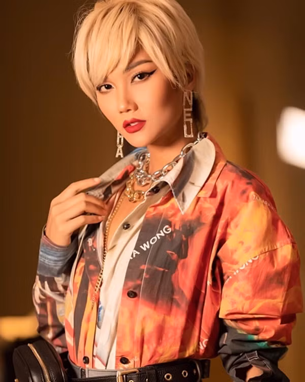 Những phụ kiện sang chảnh khiến hàng loạt sao Việt mê mẩn ảnh 7 Loạt sao việt đang mê mẩn những phụ kiện trang sức của chanel ( gồm khuyên tai, thắt lưng)