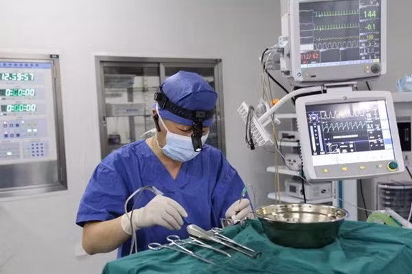 Cậu bé 12 tuổi thường xuyên ngủ ngáy, đi khám phát hiện loại bệnh không ít trẻ có thể mắc-2