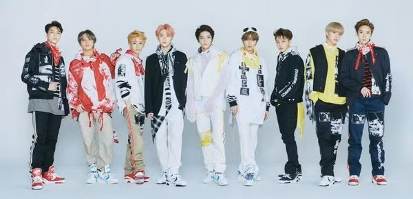 Kpop năm 2019 đã bị 10 phong cách thời trang những năm 70 tấn công ‘hung hãn’