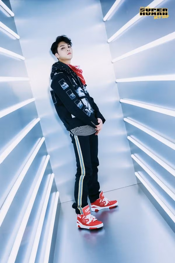 10 phong cách thời trang những năm 70 đang ‘hung hãn’ tấn công Kpop năm 2019 ảnh 50