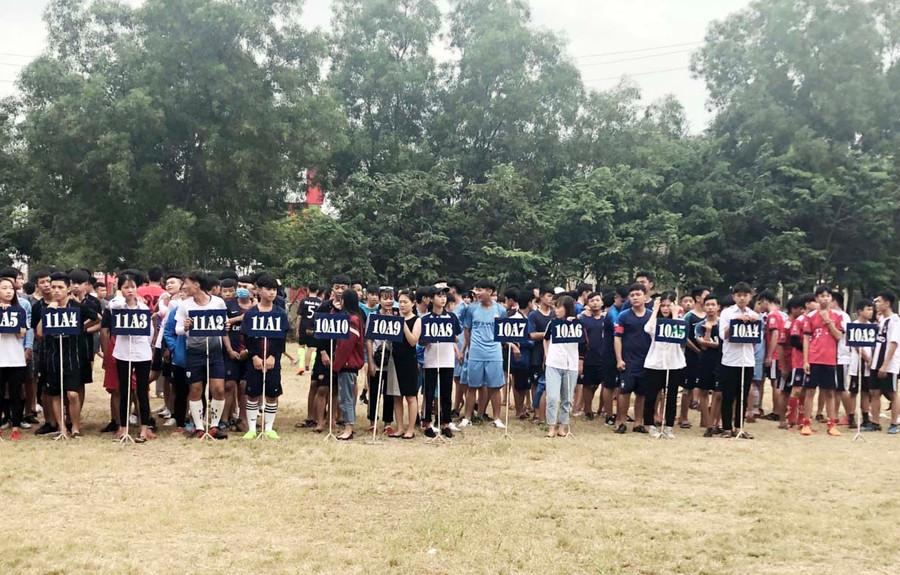 Phần diện tích gần 900m2 thị xã Quảng Yên xin chủ trương lập quy hoạch nhà ở đang là sân vận động và cây xanh của Trường THPT Yên Hưng