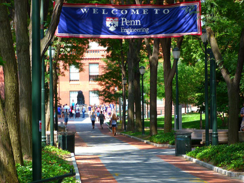 Bằng Thạc sĩ ngành Khoa học Máy tính và Công nghệ Thông tin trực tuyến được cấp bằng như hệ học tại trường. Bằng Thạc sĩ ngành Khoa học Máy tính và Công nghệ Thông tin trực tuyến được cấp bằngnhư hệ học tại trường.