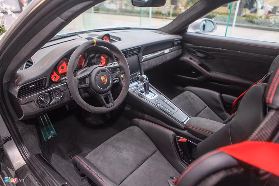 Ong Dang Le Nguyen Vu sam Porsche GT2 RS hon 20 ty sau khi ly hon hinh anh 8 