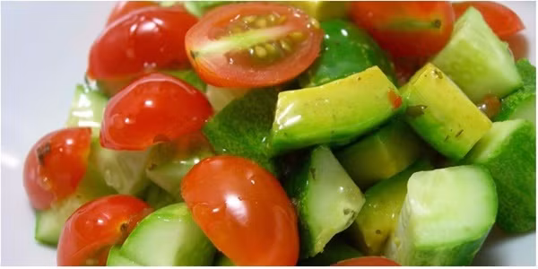 Sai lầm khi ăn cà chua khiến gia đình bạn ngộ độc: Miệng nôn trôn tháo, hối hận không kịp-2