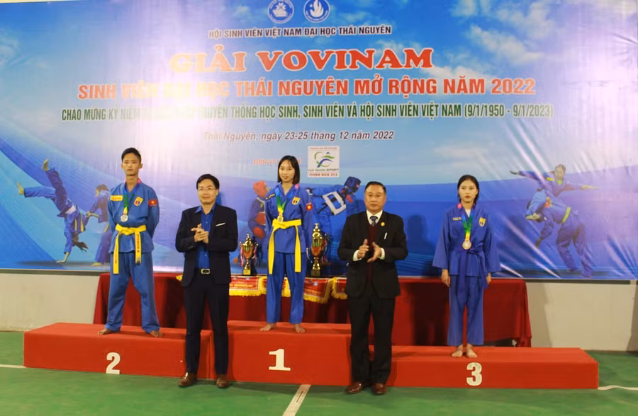 Khai mạc Giải Vovinam Sinh viên Đại học Thái Nguyên mở rộng năm 2022.