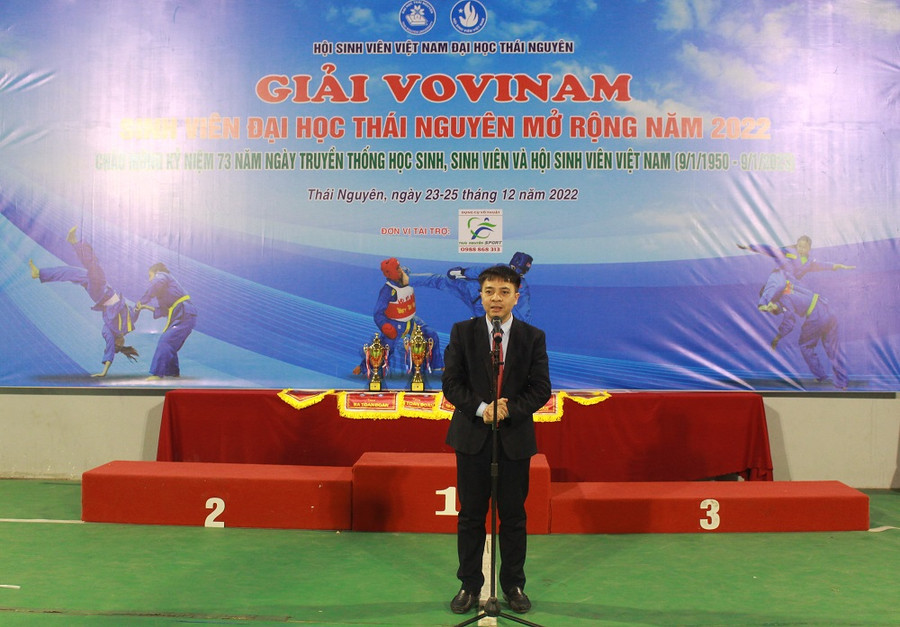 TS Nguyễn Quang Đông, Chủ tịch Hội sinh viên Việt Nam Đại học Thái Nguyên phát biểu tại lễ khai mạc.