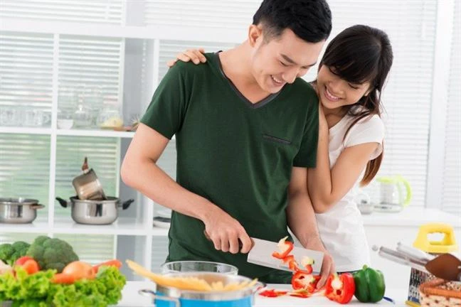 Vết áo nhăn sau ngày làm việc