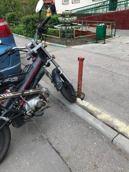 Khóa cho trộm biết là có khóa. Khóa cho trộm biết là có khóa.