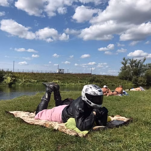 Khi phượt thủ tắm nắng.