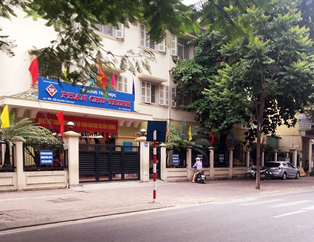 Để cổng trường luôn an toàn với trẻ, rất cần sự chung tay của phụ huynh và các tổ chức xã hội Để cổng trường luôn an toàn với trẻ, rất cần sự chung tay của phụ huynh và các tổ chức xã hội