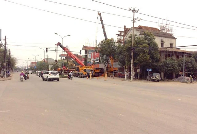 Làm rõ việc CSGT Hà Tĩnh chặn đường cho “đại gia” xây nhà gỗ 20 tỷ