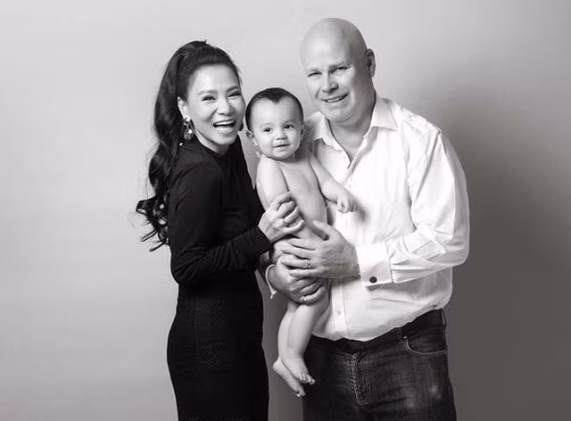 Gia đình ca sĩ Thu Minh.