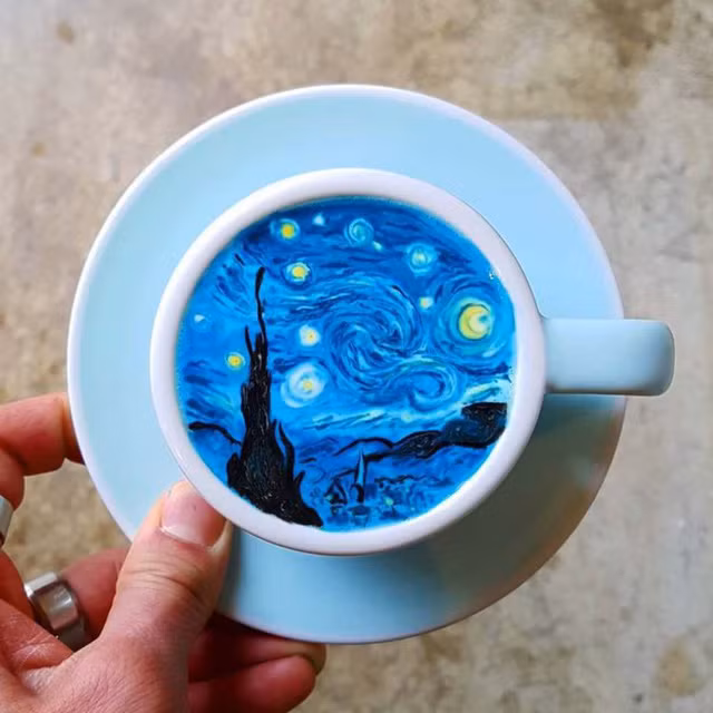 Ngỡ ngàng ngắm những kiệt tác nghệ thuật trên bề mặt tách cà phê 