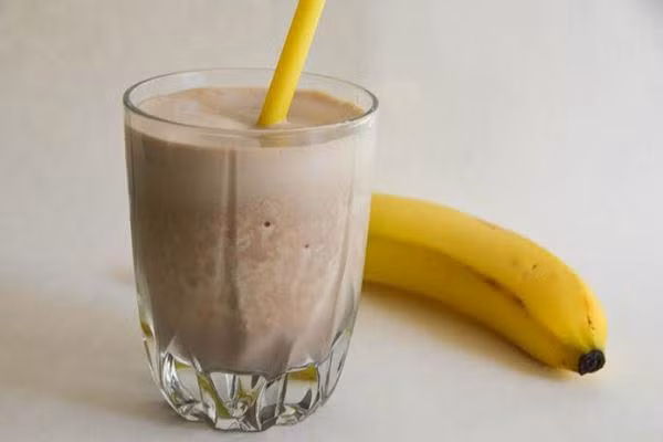 5 cach lam sinh to chuoi thom ngon, moi la tai nha - 4