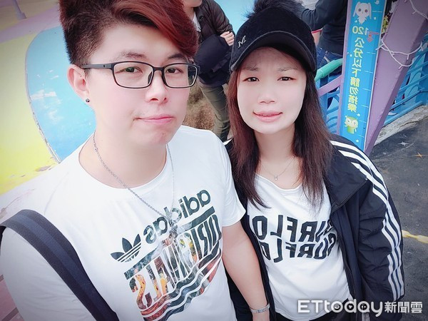 Khổng Siêu Vũ và bạn gái.
