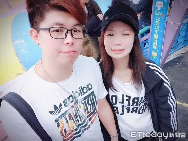 Khổng Siêu Vũ và bạn gái.