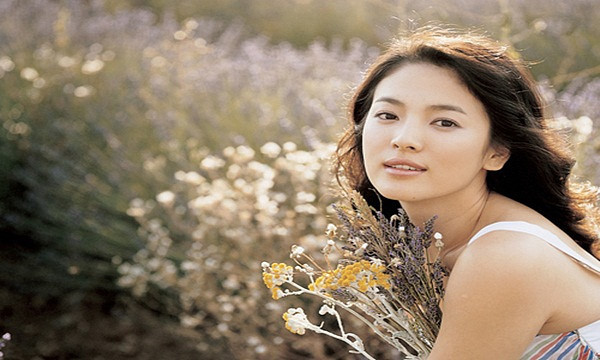 Thấy bố người yêu nhếch nhác, chàng trai tìm cách đuổi về để rồi hối không kịp