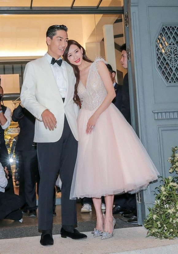 cl1-ngoisao.vn-w700-h947.jpg 1 lâm chí linh, akira, đám cưới, thiết kế đầm, sao đài loan