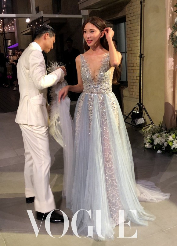 lâm chí linh, akira, đám cưới, thiết kế đầm, sao đài loan