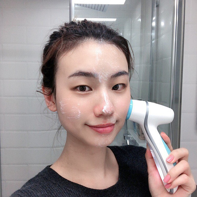 Xin nhấn mạnh: 6 lỗi rửa mặt sau không chỉ khiến da xấu đi mà còn gây lão hóa với tốc độ ánh sáng - Ảnh 6. Xin nhấn mạnh: 6 lỗi rửa mặt sau không chỉ khiến da xấu đi mà còn gây lão hóa với tốc độ ánh sáng - Ảnh 6.