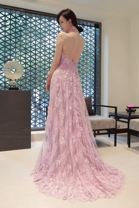 lâm chí linh, akira, đám cưới, thiết kế đầm, sao đài loan