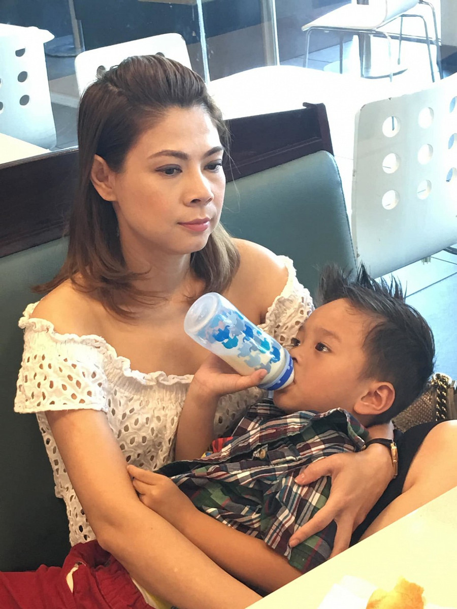 Thanh Thảo khoe loạt ảnh hiếm của con trai Ngô Kiến Huy, tiết lộ cuộc sống của bé ảnh 2 Kết quả hình ảnh cho girl