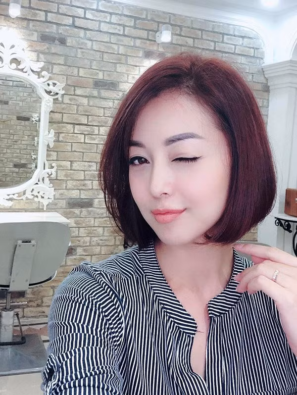 vua cong khai co bau lan 4, jennifer pham da xuat hien day khac la voi toc moi - 4