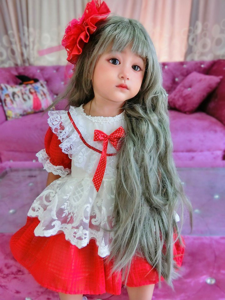 Con gái được khen xinh như búp bê, nhìn sang nhan sắc mẹ mới cực phẩm ảnh 20 con gai duoc khen xinh nhu bup be, nhin sang me moi thay "nga ngua" - 21