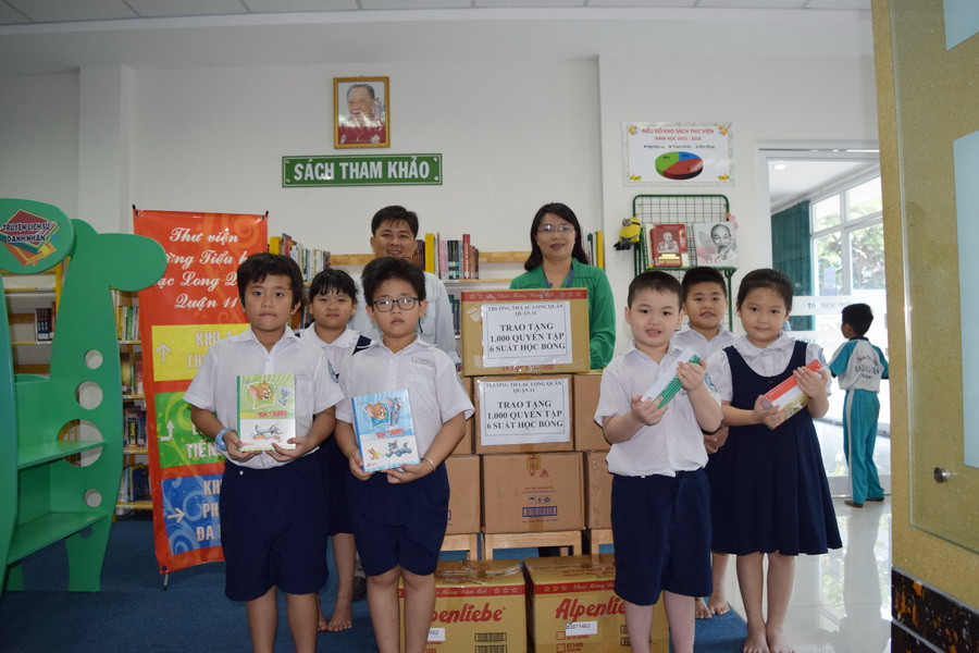 Trường Tiểu học Lạc Long Quân, đơn vị luôn đồng hành chương trình Tiếp sức đến trường của Báo Giáo dục & Thời đại Trường Tiểu học Lạc Long Quân, đơn vị luôn đồng hành chương trình Tiếp sức đến trường của Báo Giáo dục & Thời đại